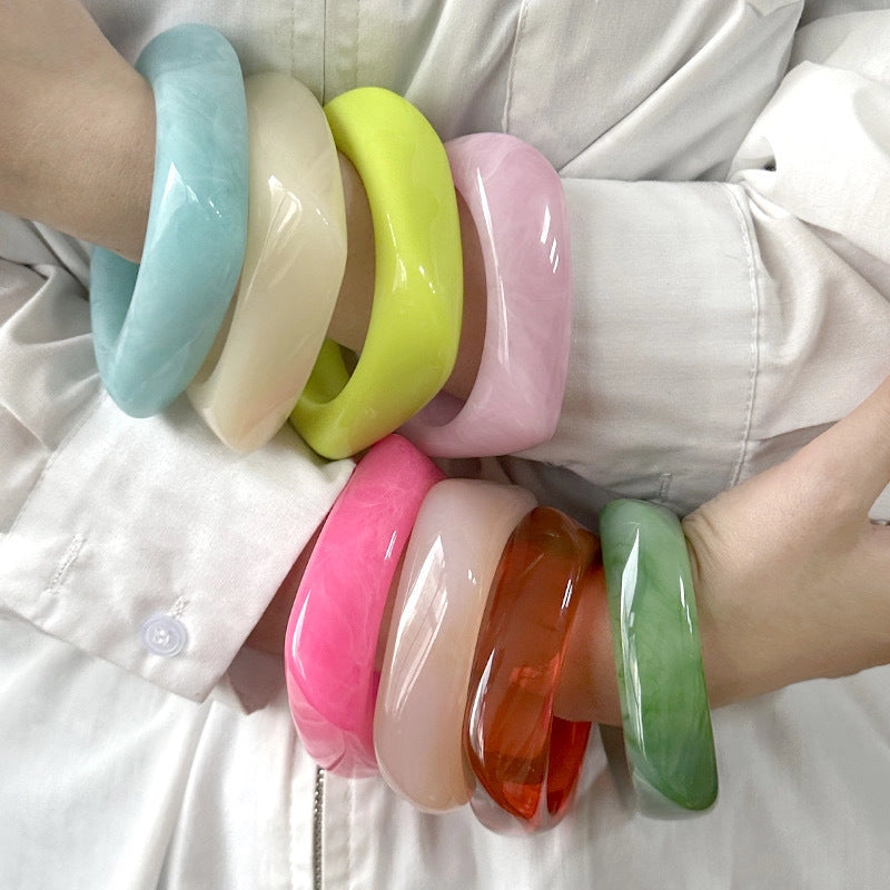 Acrylic Bangle | Apple Green