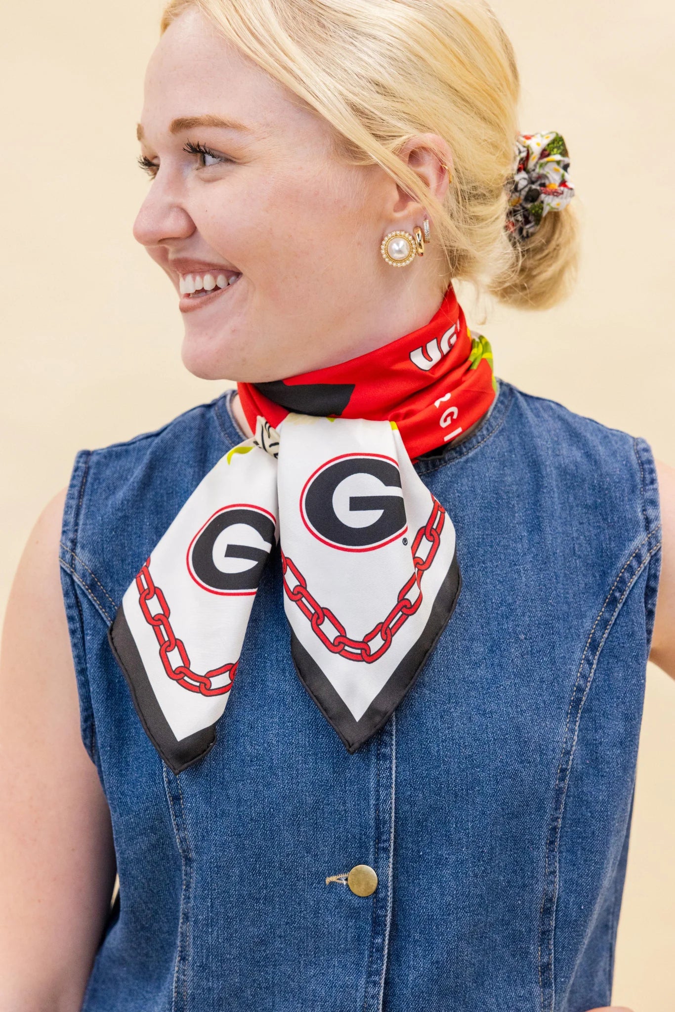 Bulldog Saturday Scarf