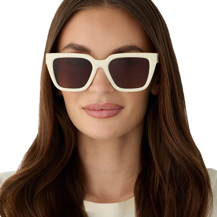 Amara Sunglasses Courtside