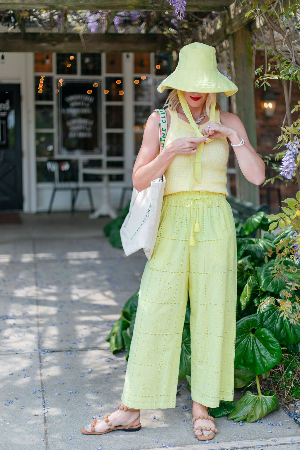 Daphne Pant | Lemonade Shell