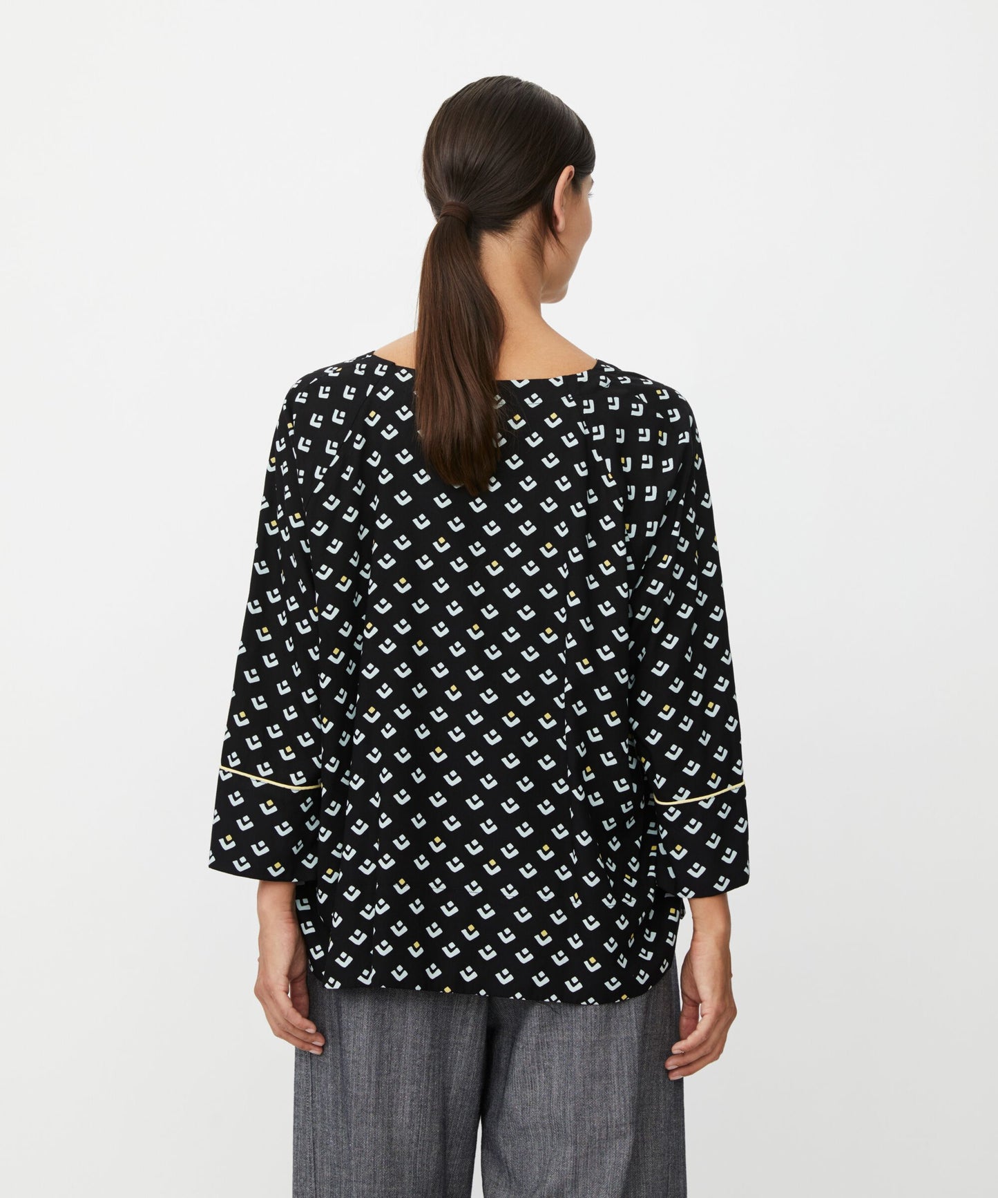 Beniko Blouse