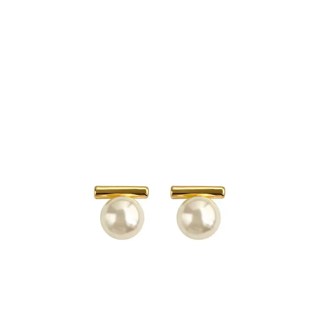 Pearl Studs | Gold