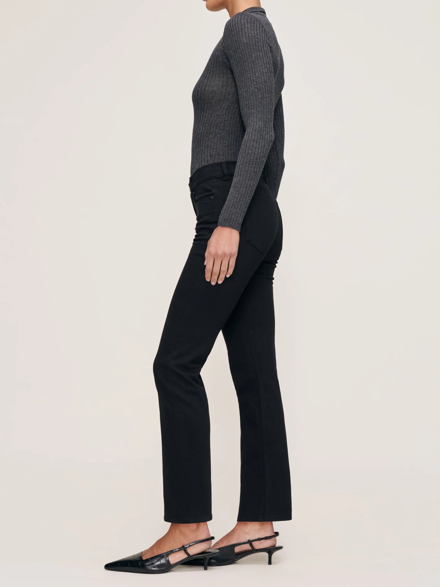 Mara Straight | Black