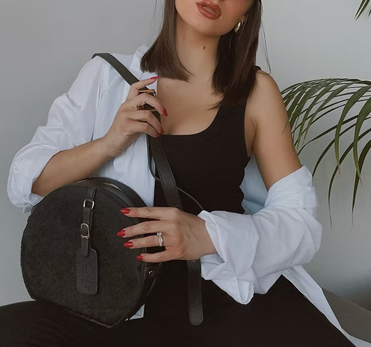 Costanza Crossbody