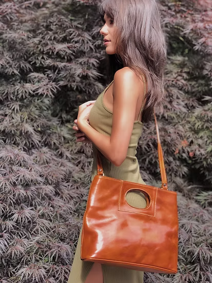 Clarissa Med Handbag | Brown