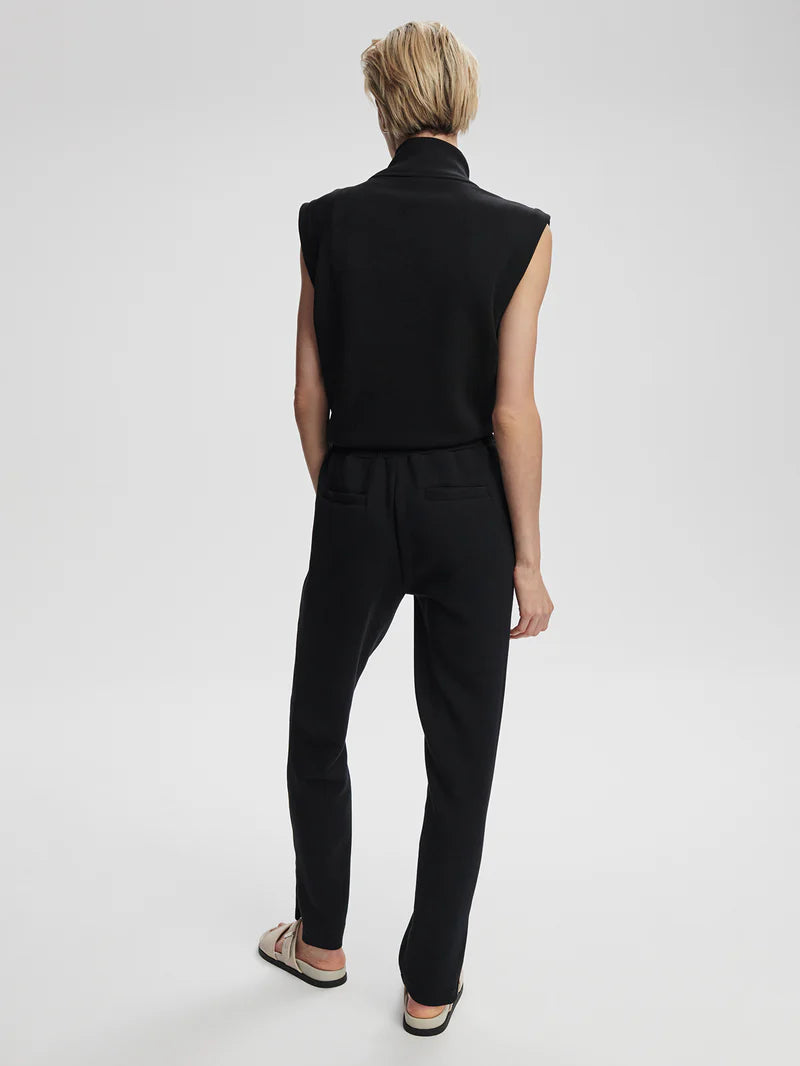 Loretta Half Zip | Black