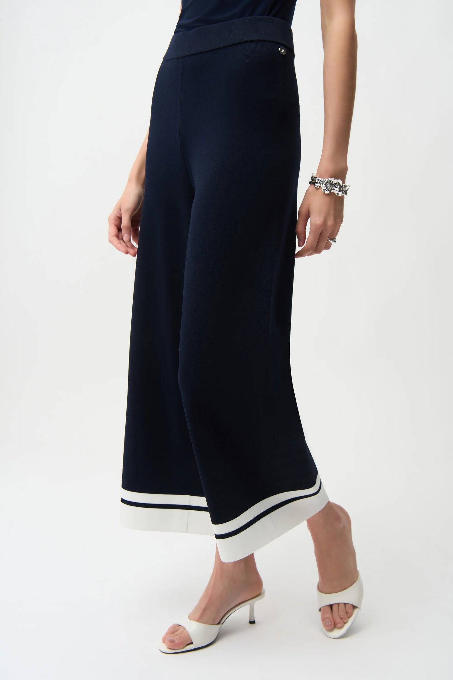 Culotte pants W/ Stripe Detail