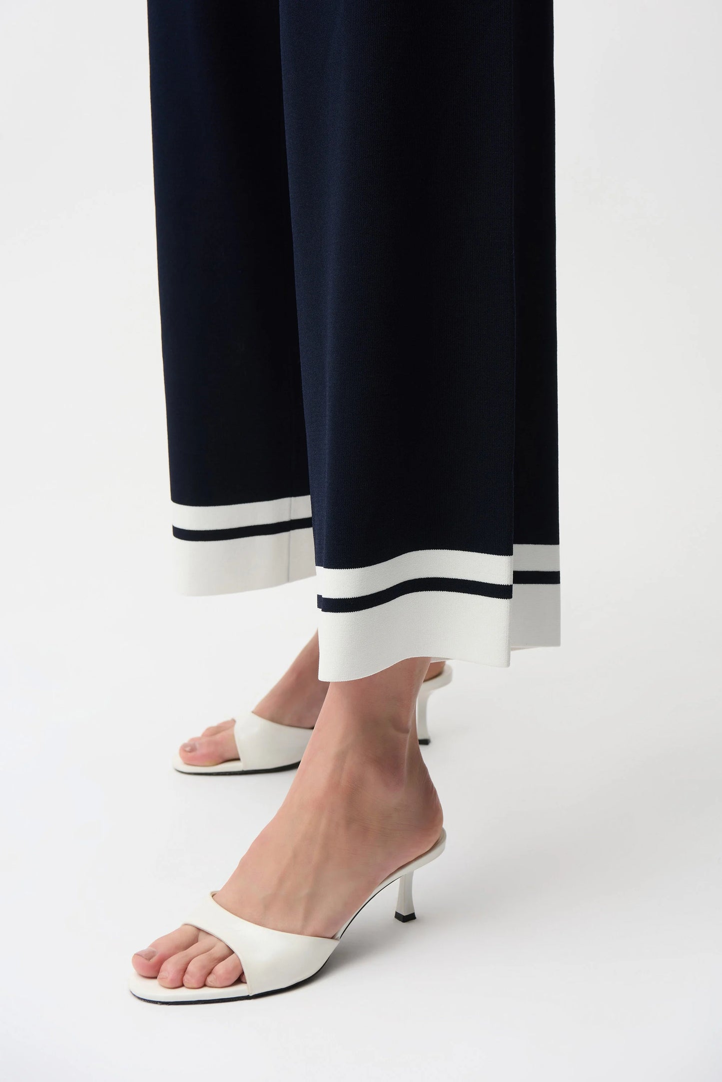 Culotte pants W/ Stripe Detail