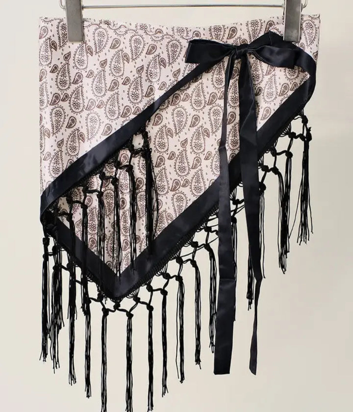 Print Fringe Scarf | Beige Paisley