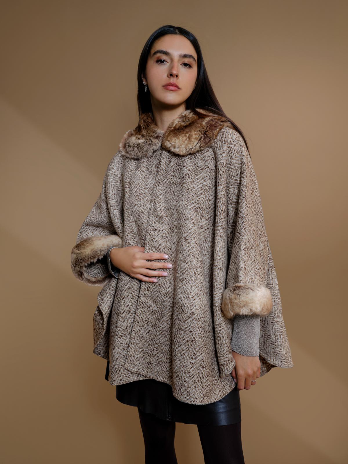 Fur Collar Poncho | Cream