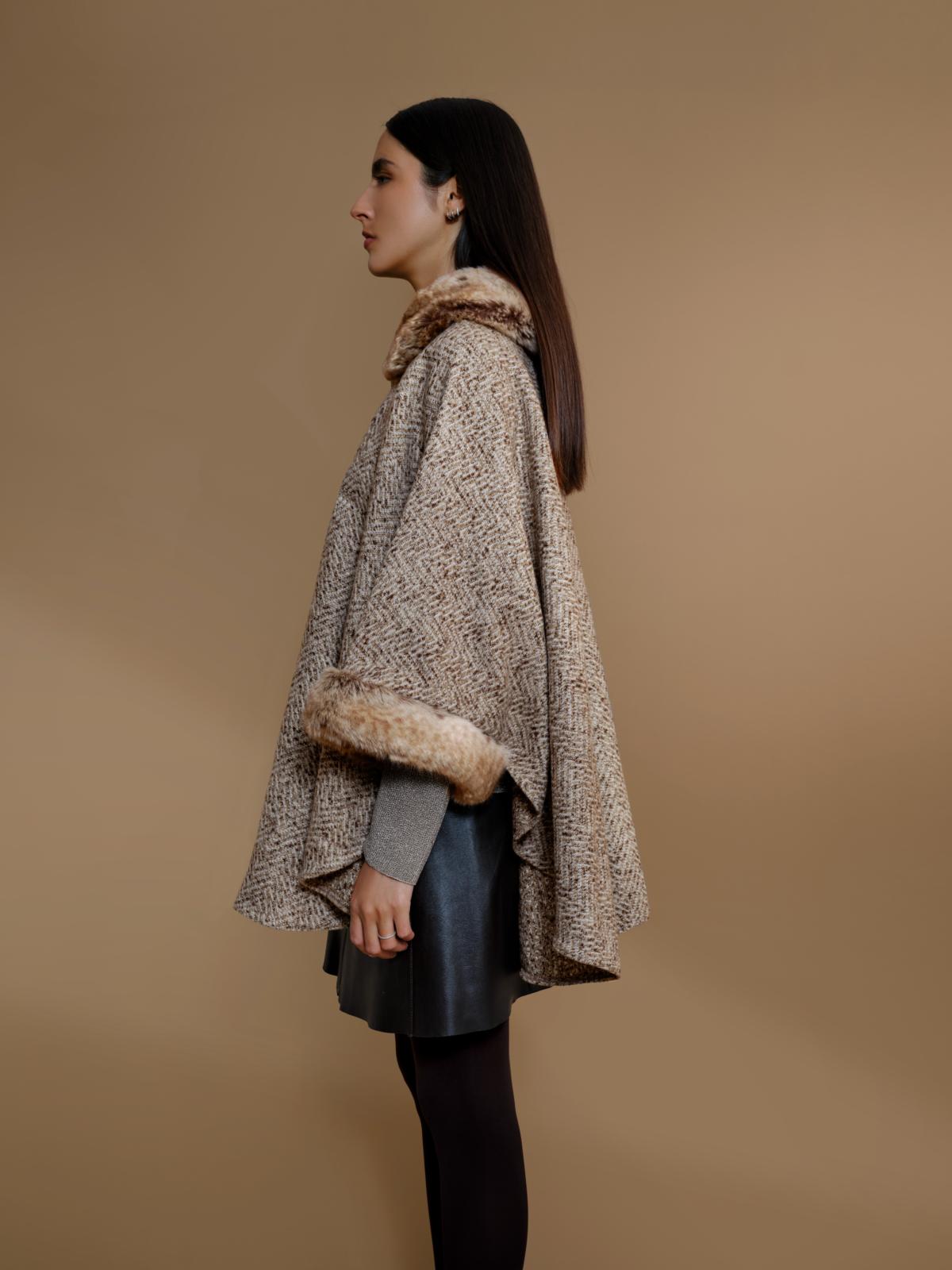Fur Collar Poncho | Cream
