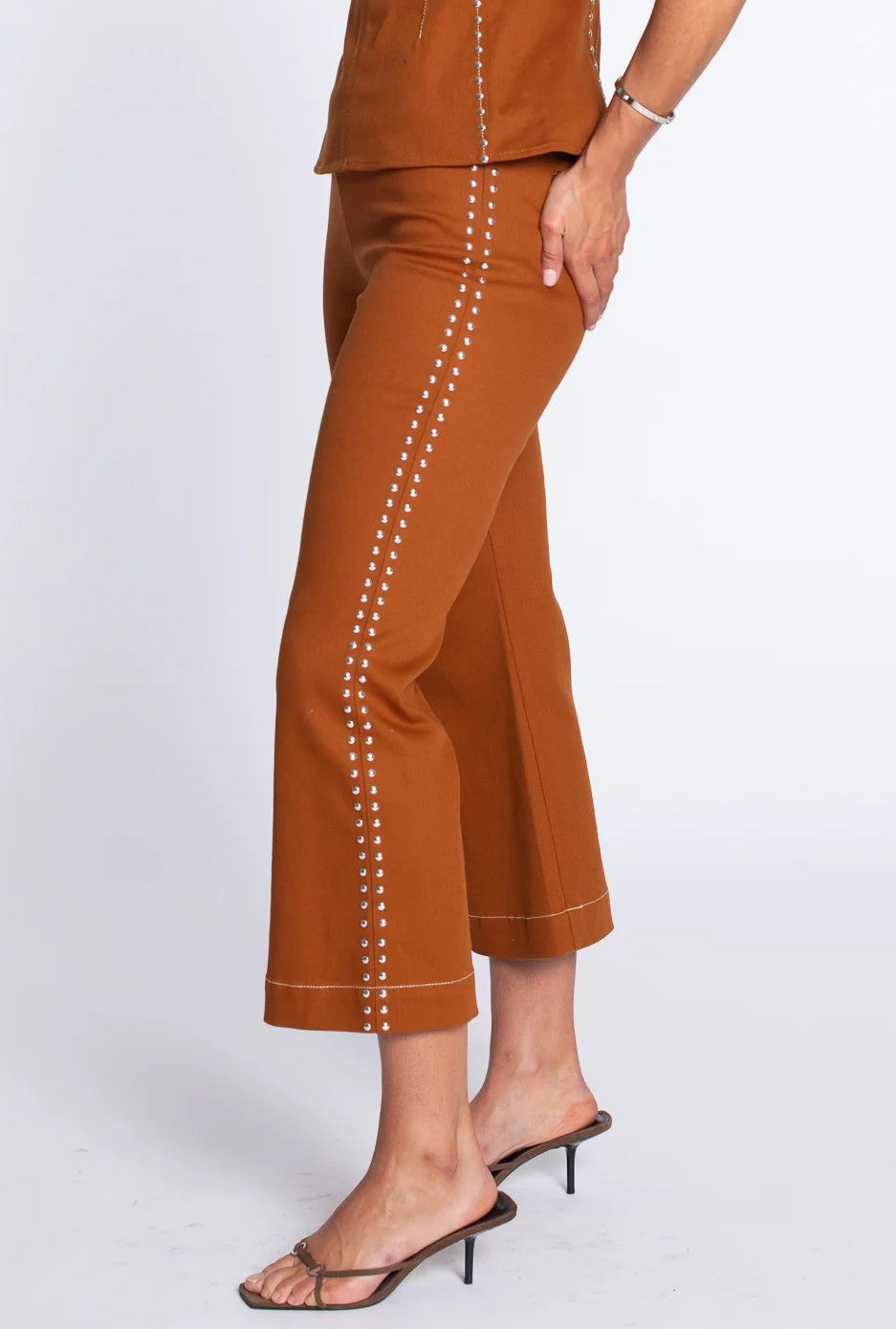 JoJo Pant