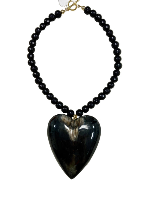 Puffy Heart Necklace | Black