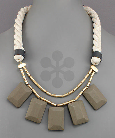 Rectangle Rope Necklace | Gray
