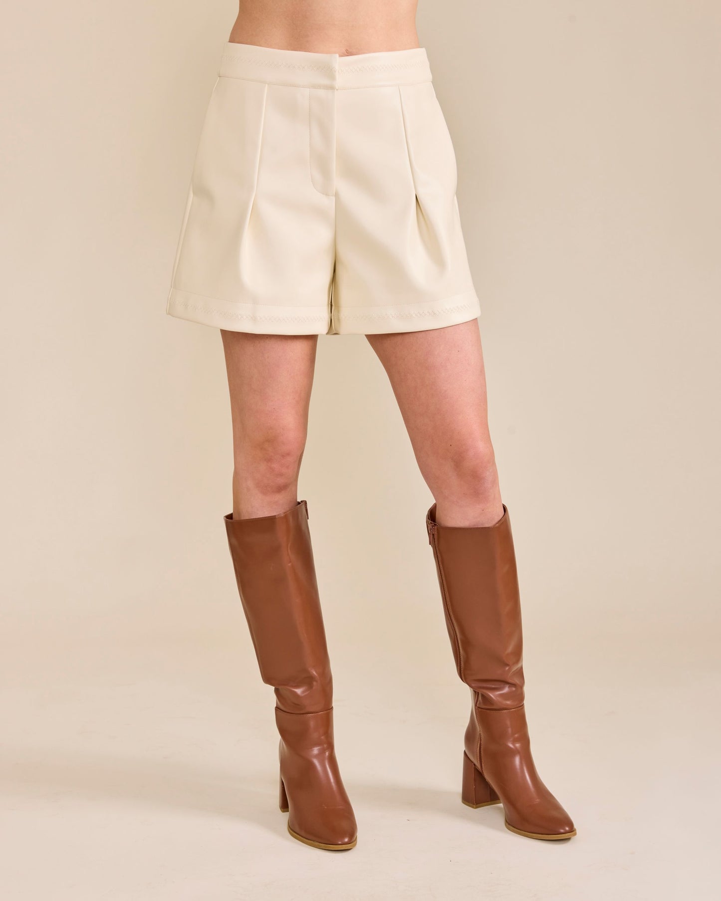 Maria Short | Creme