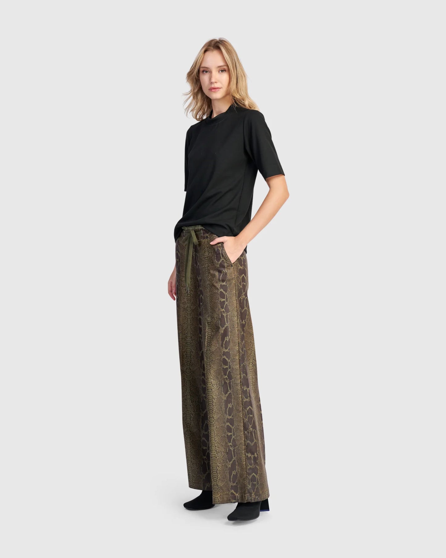 Python Wide Leg