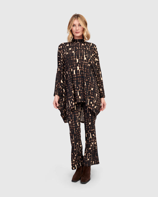 Orbit Swing Turtleneck