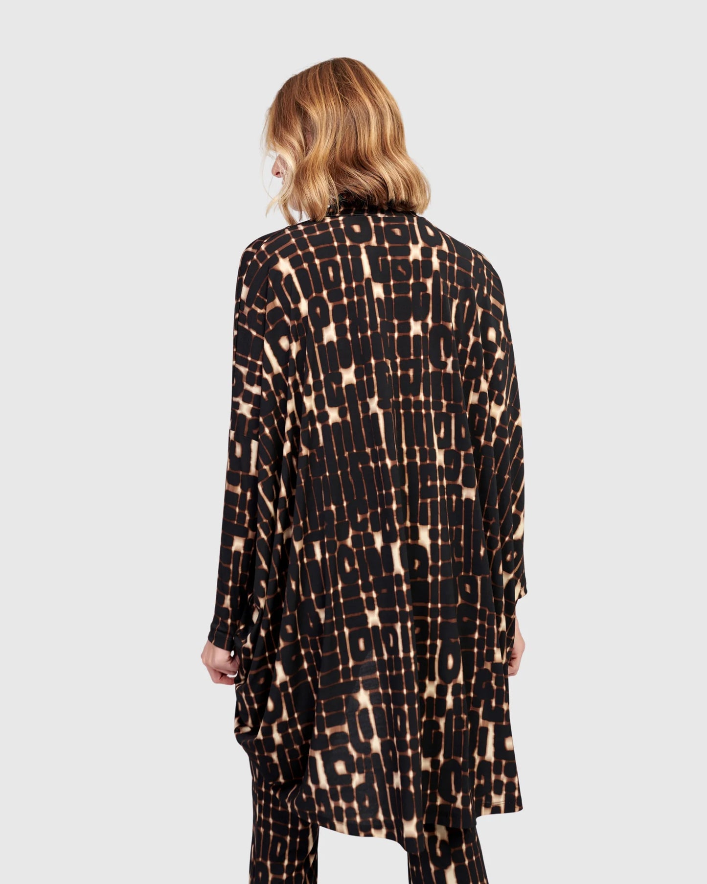 Orbit Swing Turtleneck