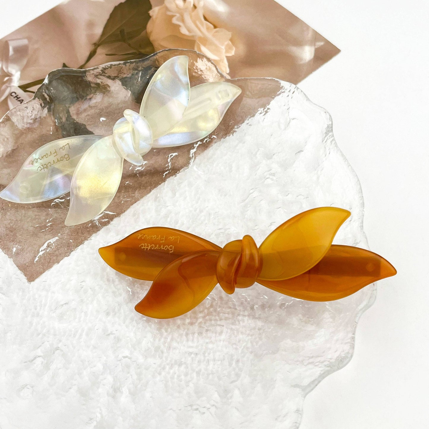 Elegant Bow Spring Hair Clip: BeigeYellow