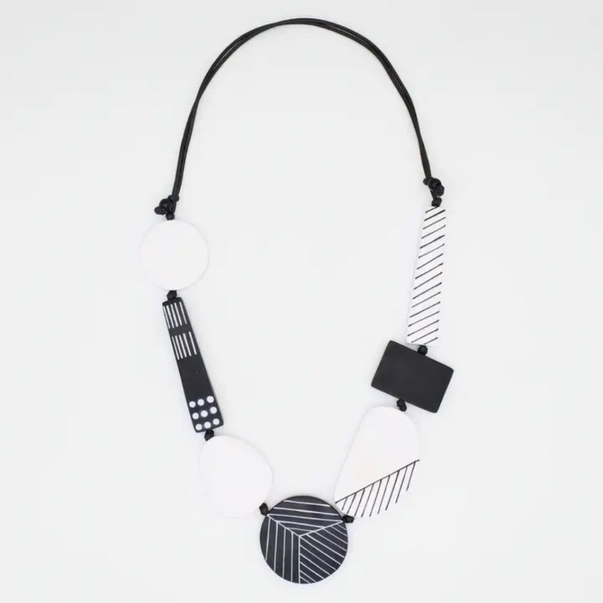 Vespera Necklace