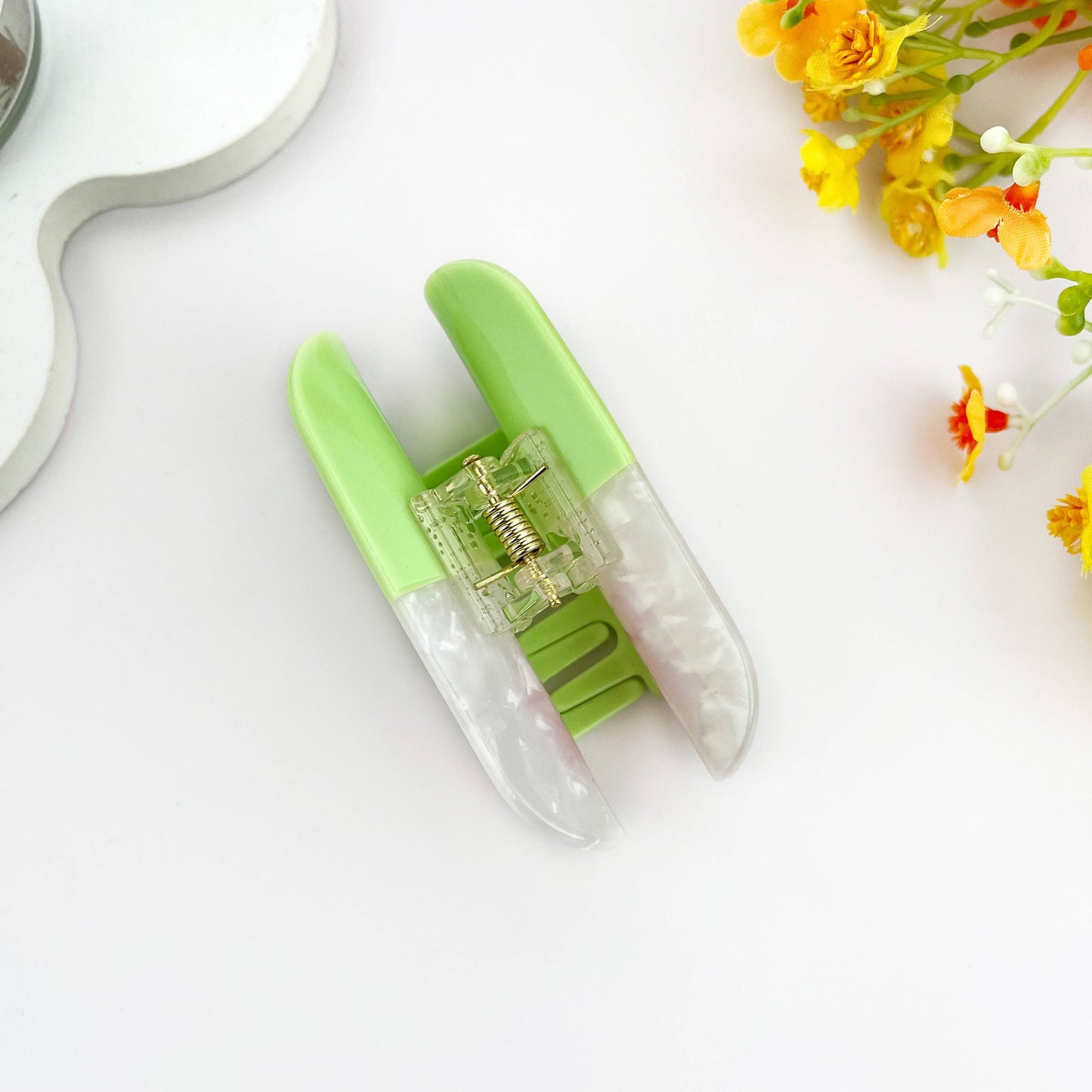 Sweet Dream Sleep Pill Acetate Hair Claw Clip: Green