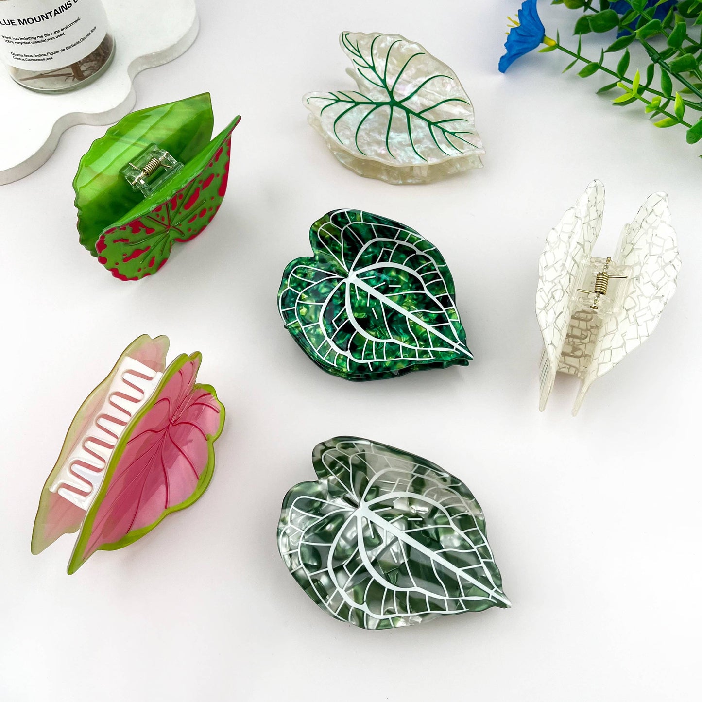 Monstera Leaf Hair Claw Clip Tropical Vacation Cute: Beige