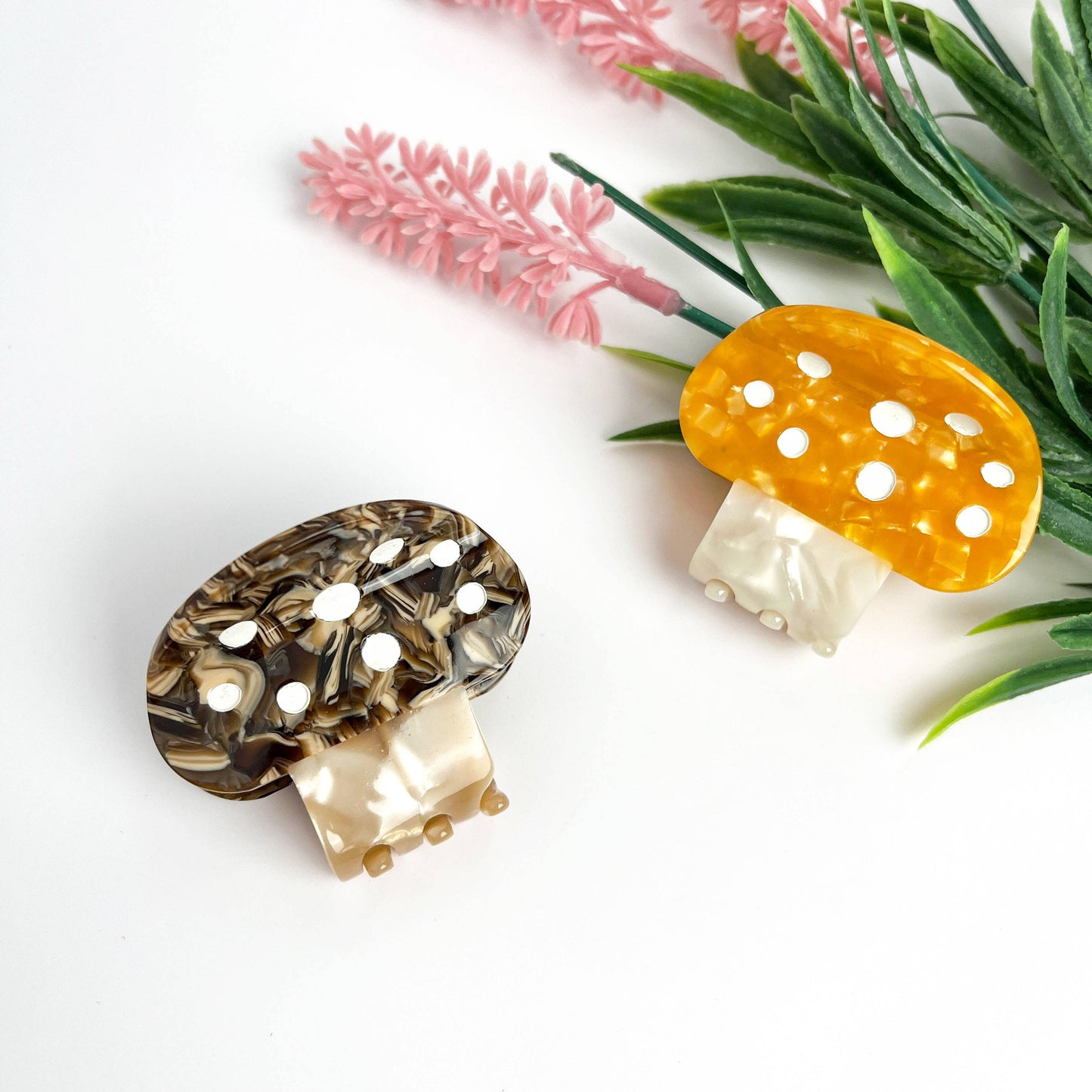 Mushroom Plant Acetate Hair Claw Clip: Brown