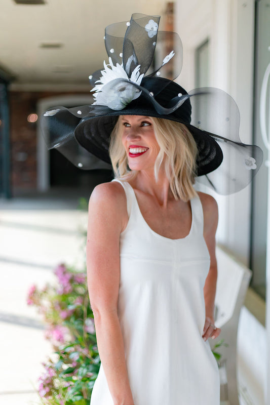 Illusion Wave Hat | Black/White