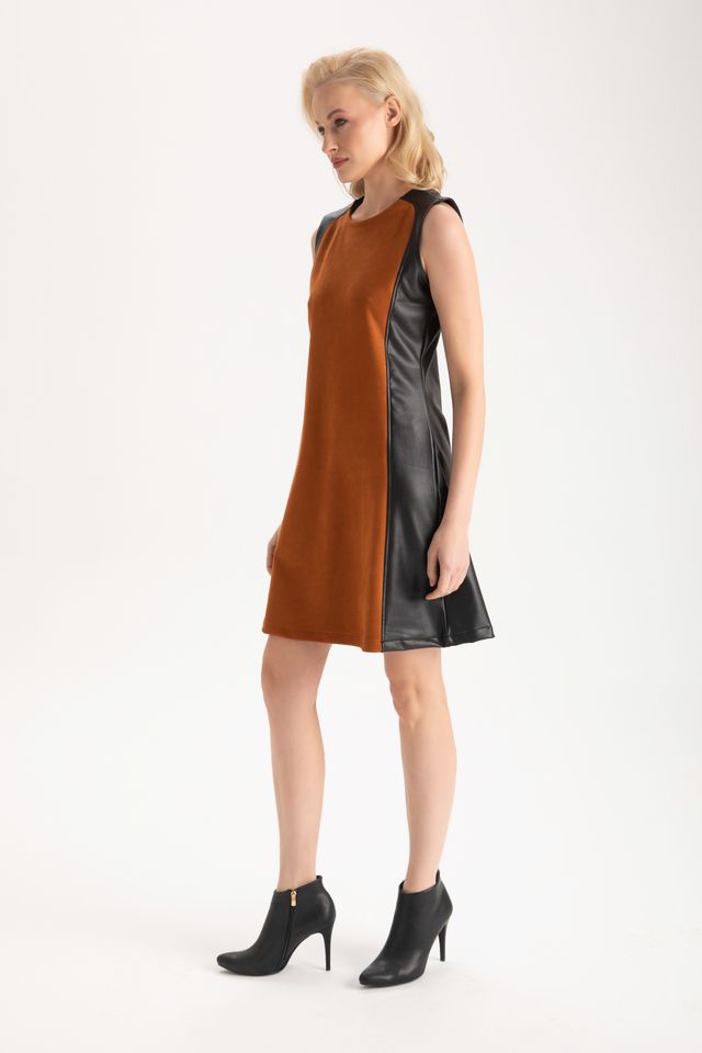 Mullin Dress